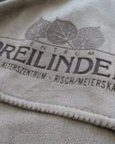 Fleecedecken oder Kuscheldecken gelasert sind ein beliebter Artikel in den Altersheimen.